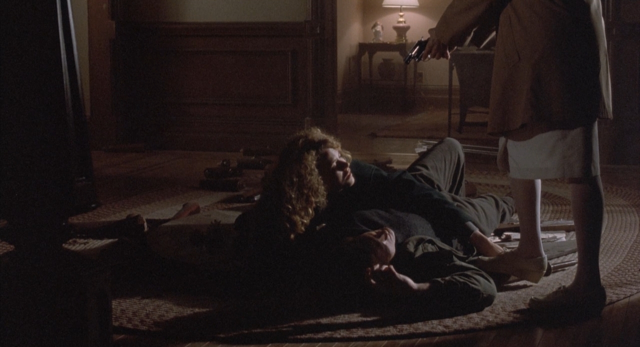 Готова на всё.1993.BDRip 720p msltel.mkv_snapshot_01.40.40.083.jpg