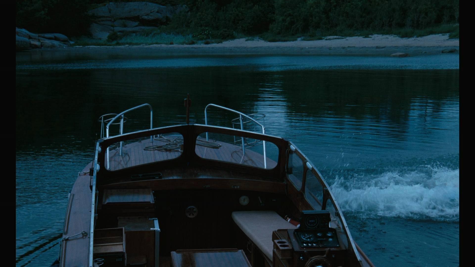 Hodet over vannet (1993) BDRemux 1080p.mkv_20260905_163252.993.png
