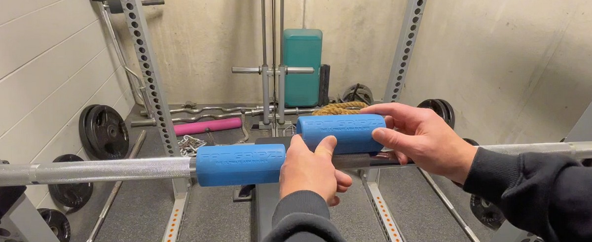 Грипсы (Fat Gripz) на грифе штанги производства завода Спорт Жим