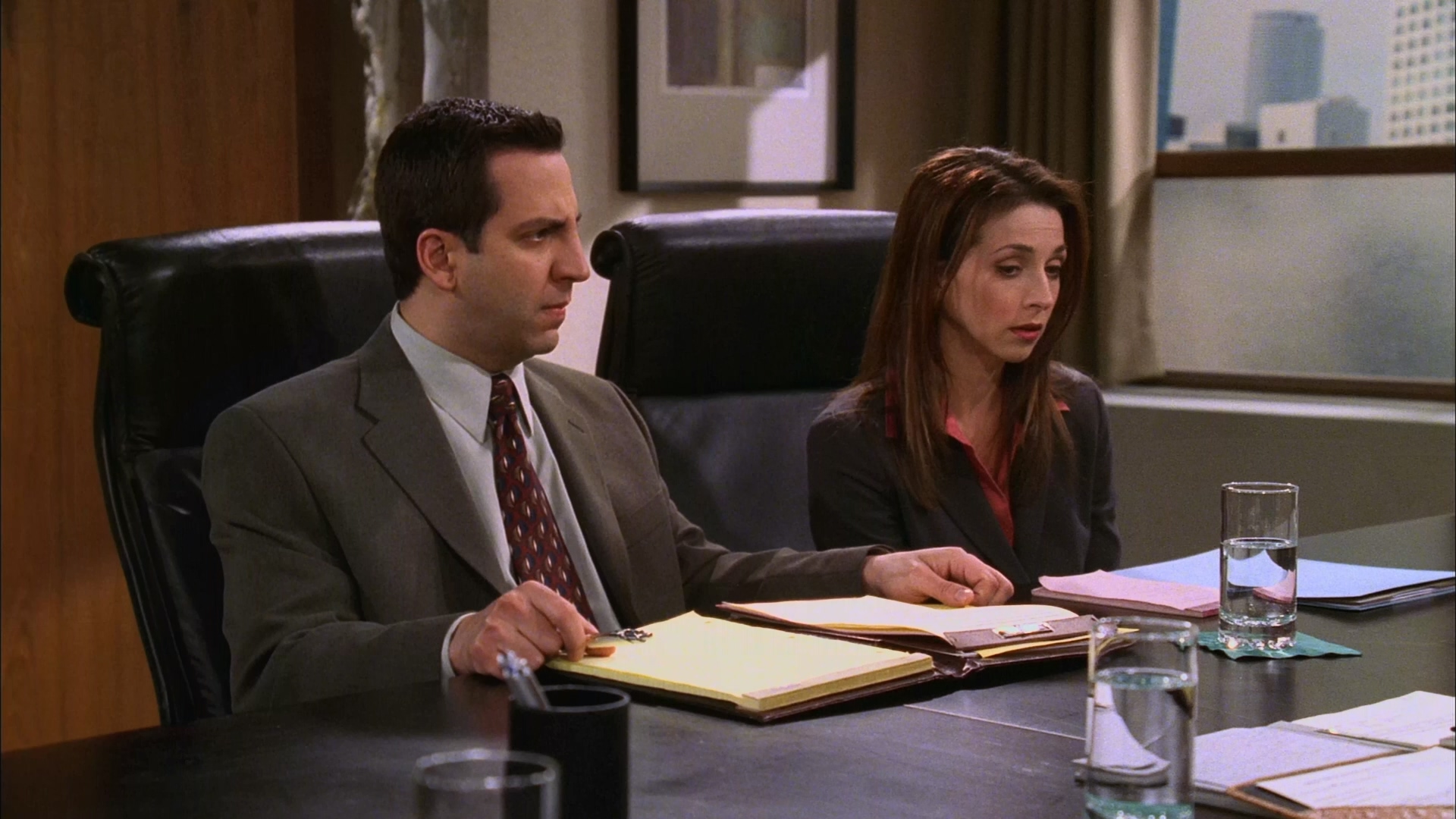 Two.and.a.Half.Men.S01E21.No.Sniffing.No.Wowing.1080p.AMZN.WEB-DL.Rus.Eng_TeamHD.mkv_20260914_155835.894.jpg