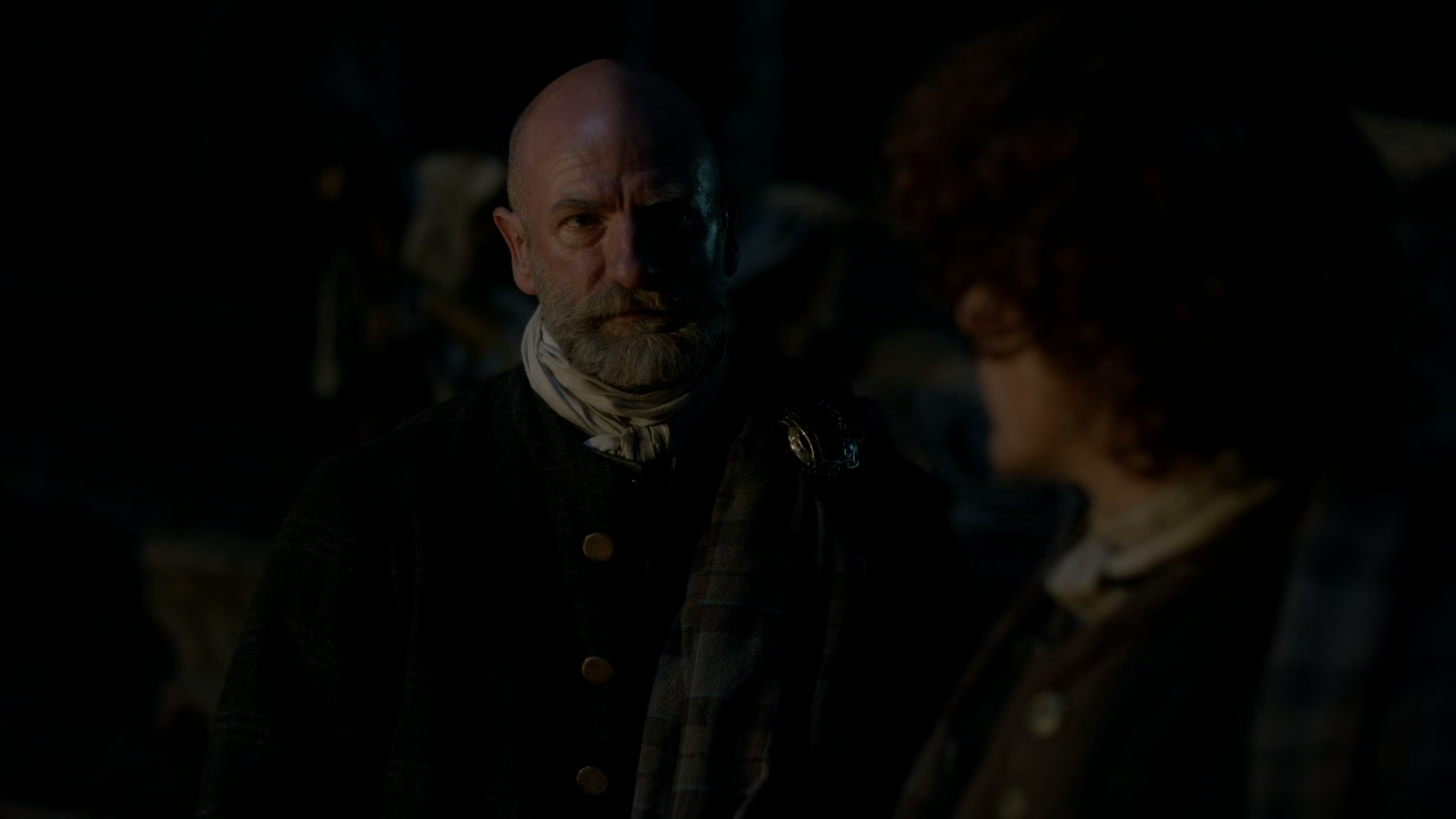 Outlander.S01E05.1080p.BDRip.x265.mkv_snapshot_36.03.708.png