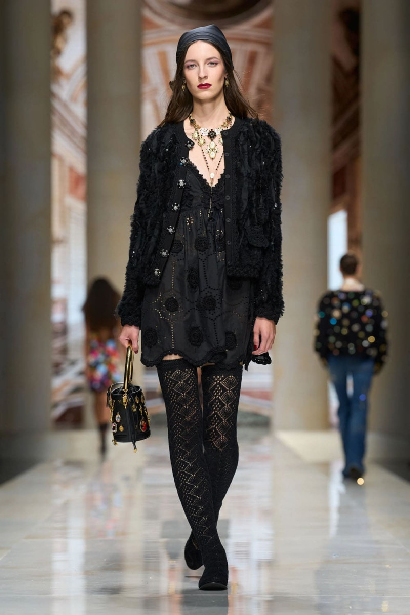 Dolce-Gabbana-Spring-Summer-2027-Runway-Magazine-67.jpg