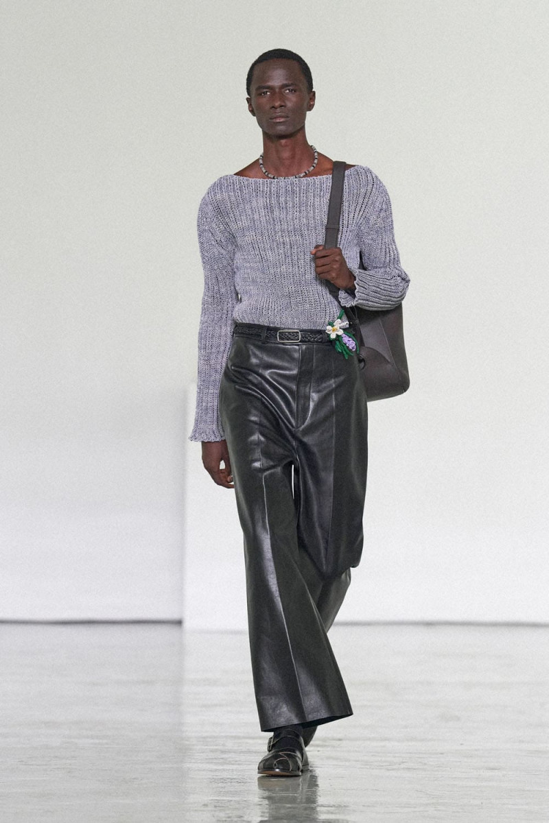 Bottega-Veneta-Spring-Summer-2027-Runway-Magazine-23.jpg
