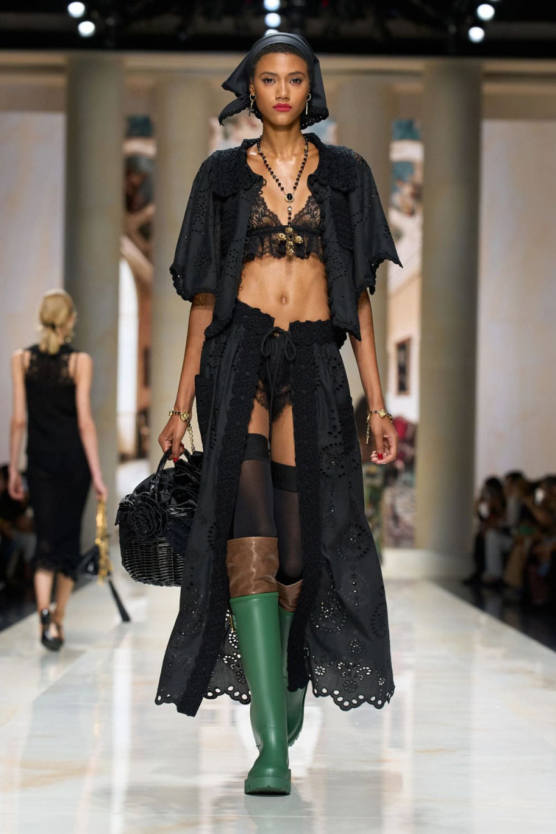 Dolce-Gabbana-Spring-Summer-2027-Runway-Magazine-48.jpg