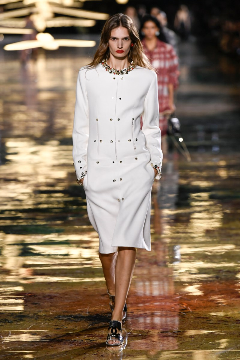 chanel-spring-2027-rtw-r-dm-0045.jpg