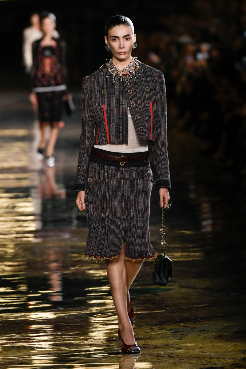 chanel-spring-2027-rtw-r-dm-0004.jpg