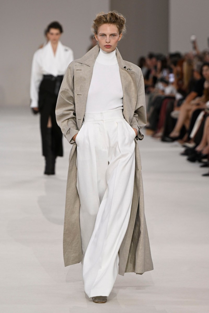 max-mara-spring-27-rtw-r-gg-023.jpg