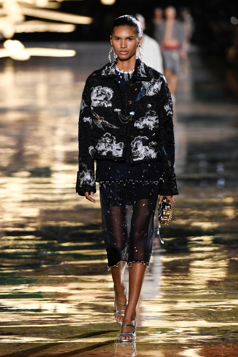 chanel-spring-2027-rtw-r-dm-0056.jpg
