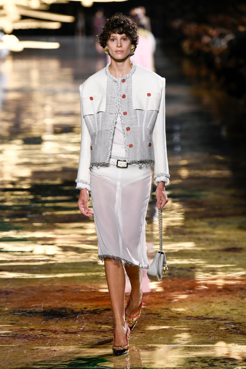 chanel-spring-2027-rtw-r-dm-0011.jpg