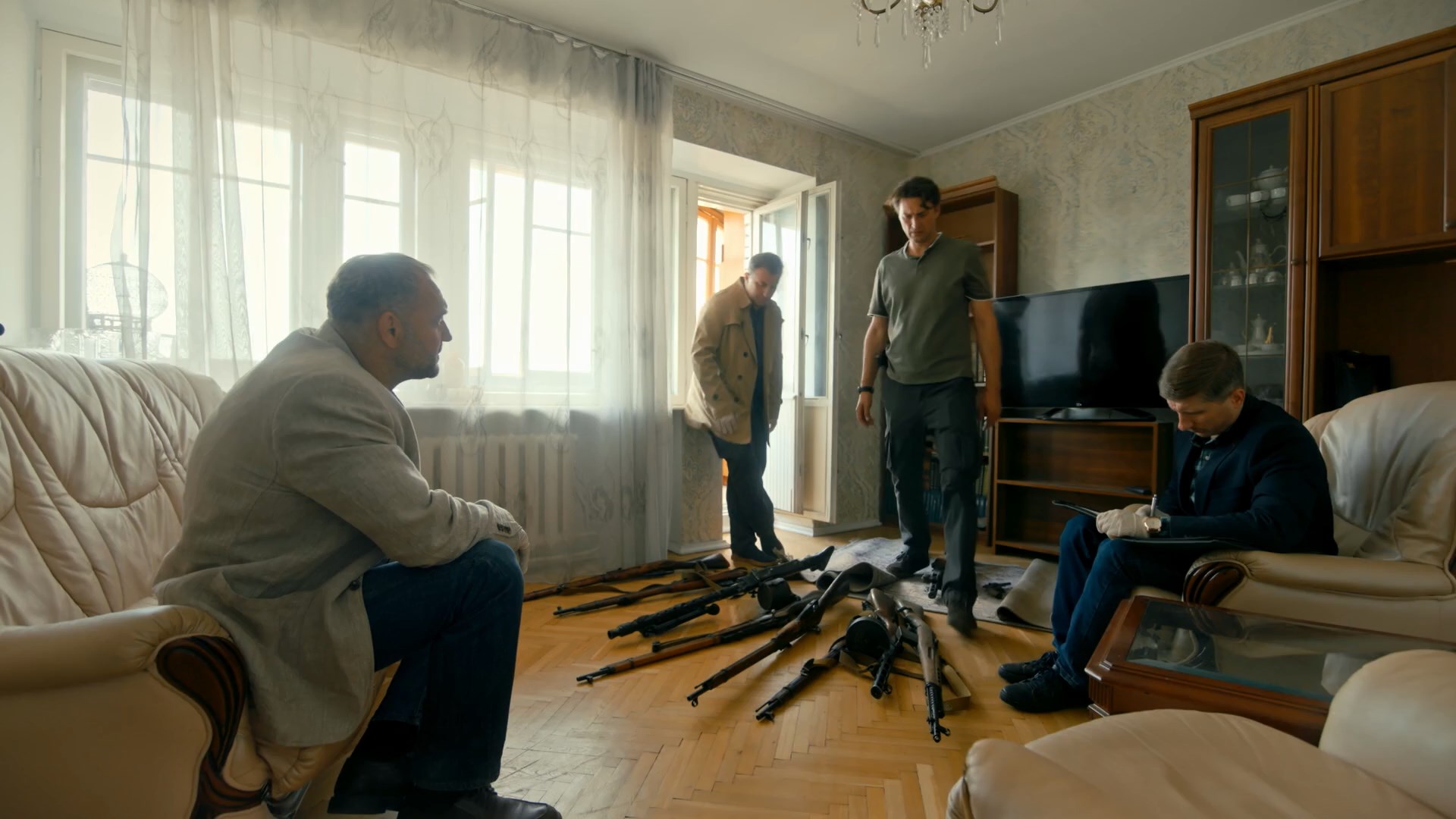 Tverskaya.S03E02.1080.WEB-DL.x264.mkv_snapshot_10.18.000.jpg